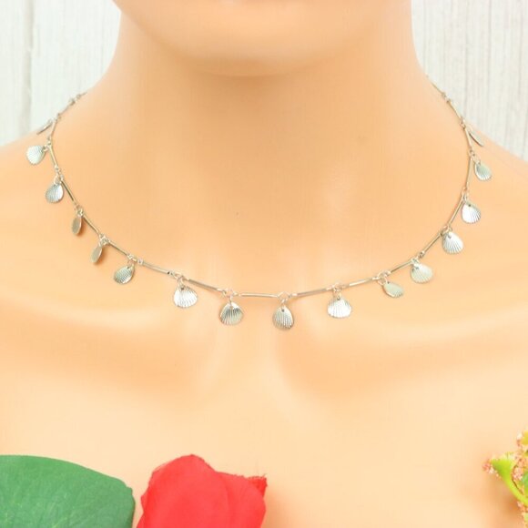 "Minimalist & Elegant Necklace Chain – Perfect for Women & Girls | UNVRC1117 - Picture 6 of 10